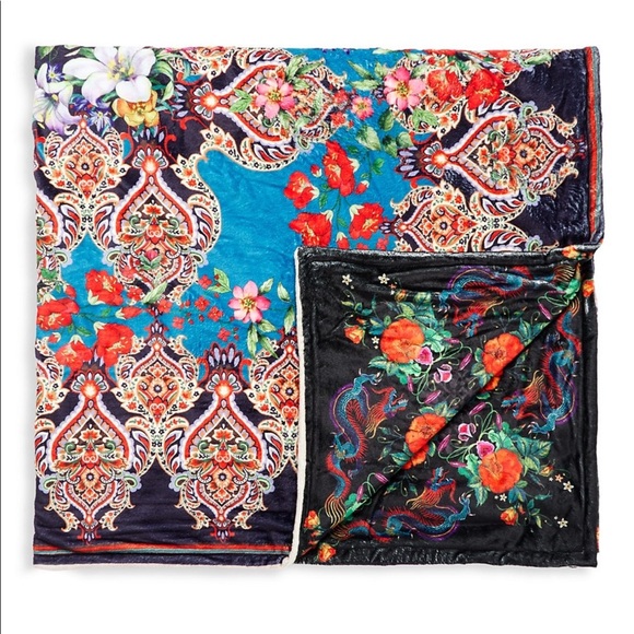 Johnny Was Bedding Nwt Johnny Was Indi Flower Cozy Blanket 75 X 65